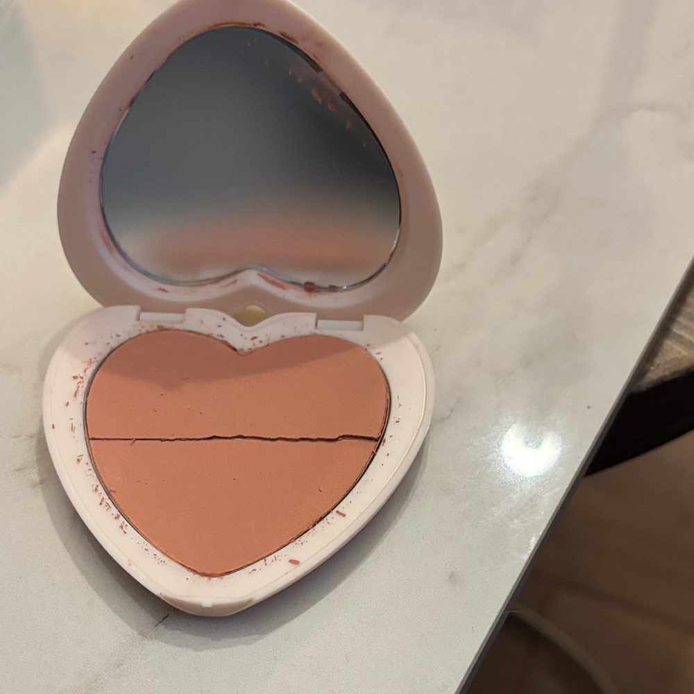 Heart-Shaped Peach Blush Compact
